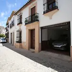 بيت للعطل House Tenorio