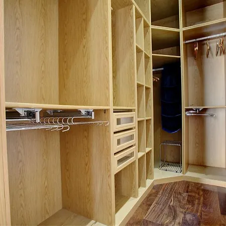 House Tenorio 펜션