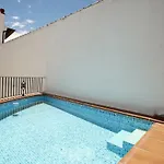 House Tenorio 度假居 龙达