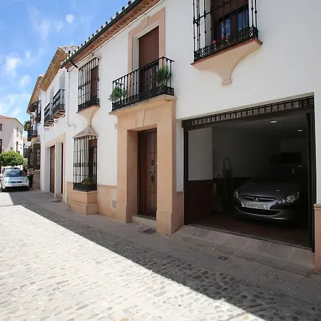 בית נופש House Tenorio